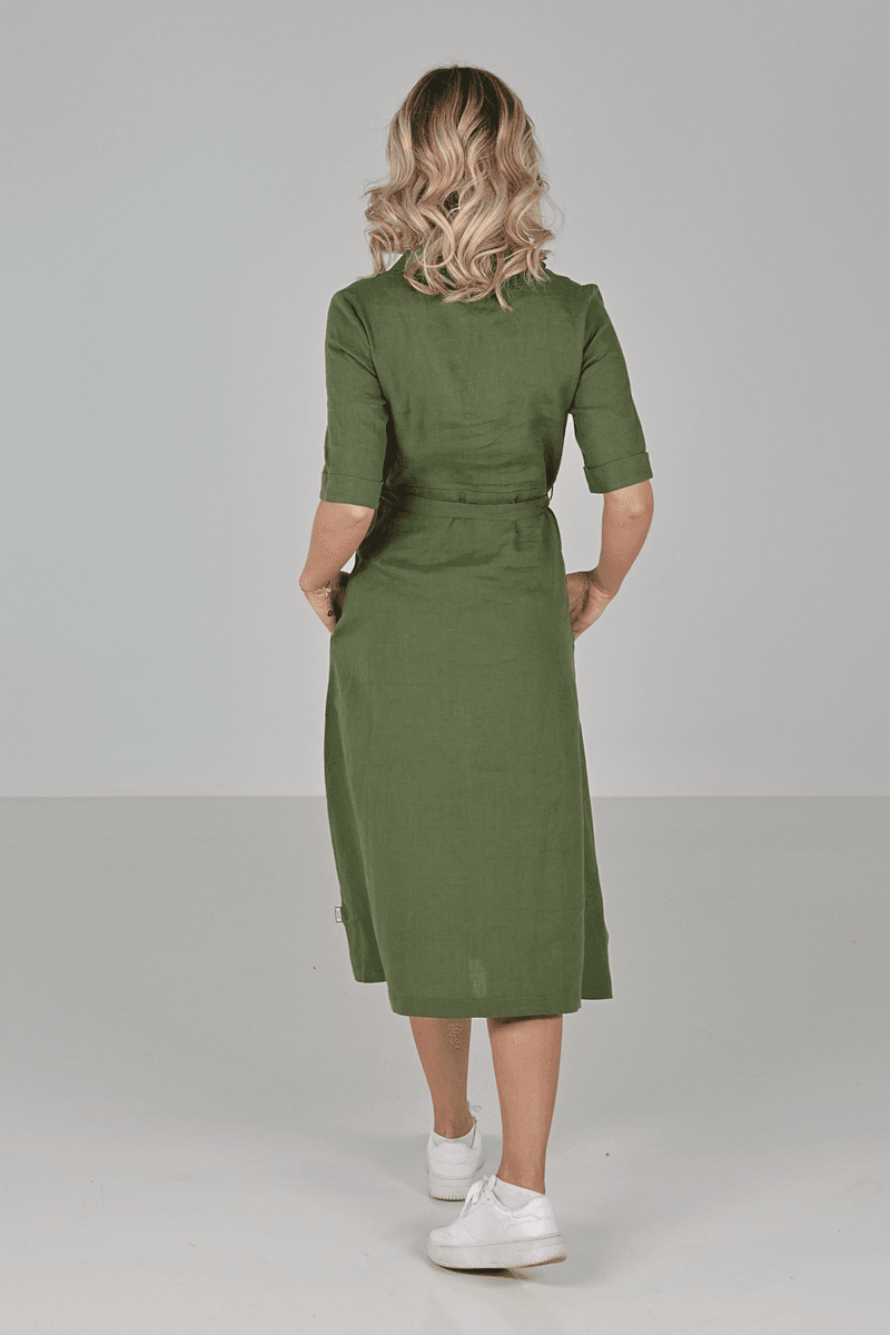 Pernilla linendress in cumbugreen